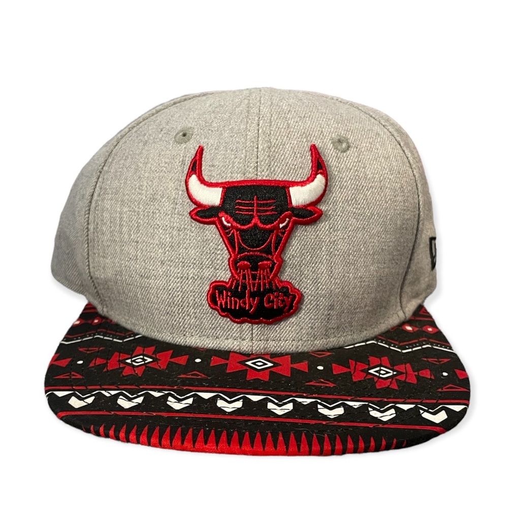 Bulls “Windy City” Snap back hat, NEW ERA Hardwood Classics!